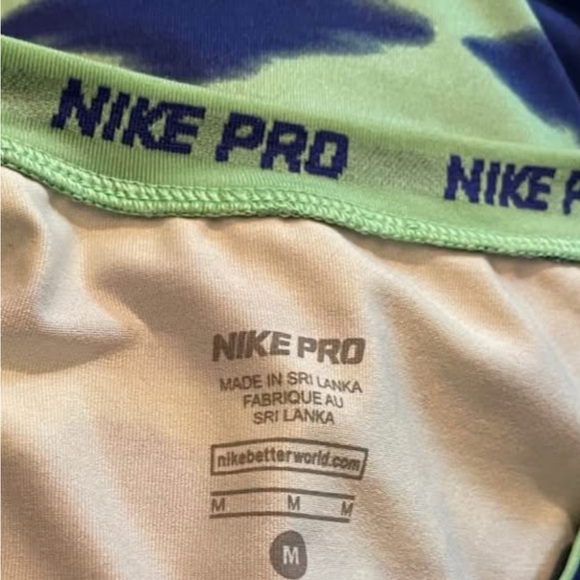 Nike Pro V-Neck Short Sleeve Tee/Tunic Tie-Dye Top in Seafoam Green Navy Women M - Picture 2 of 10